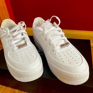 Nike Air Force 1 Sage Low